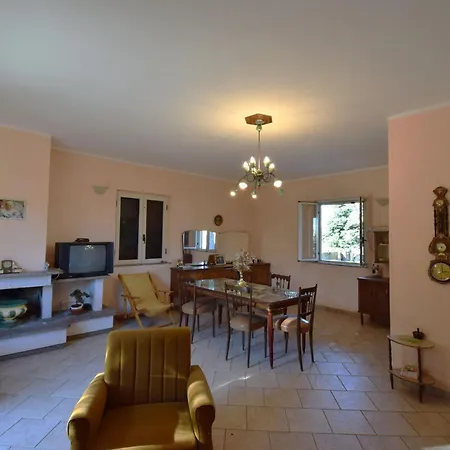 Rinaldo In Cosenza With Private Garden Casa vacanze